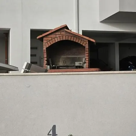 Meli Luka Komlenovic Makarska