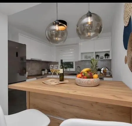 Meli Luka Komlenovic Appartement